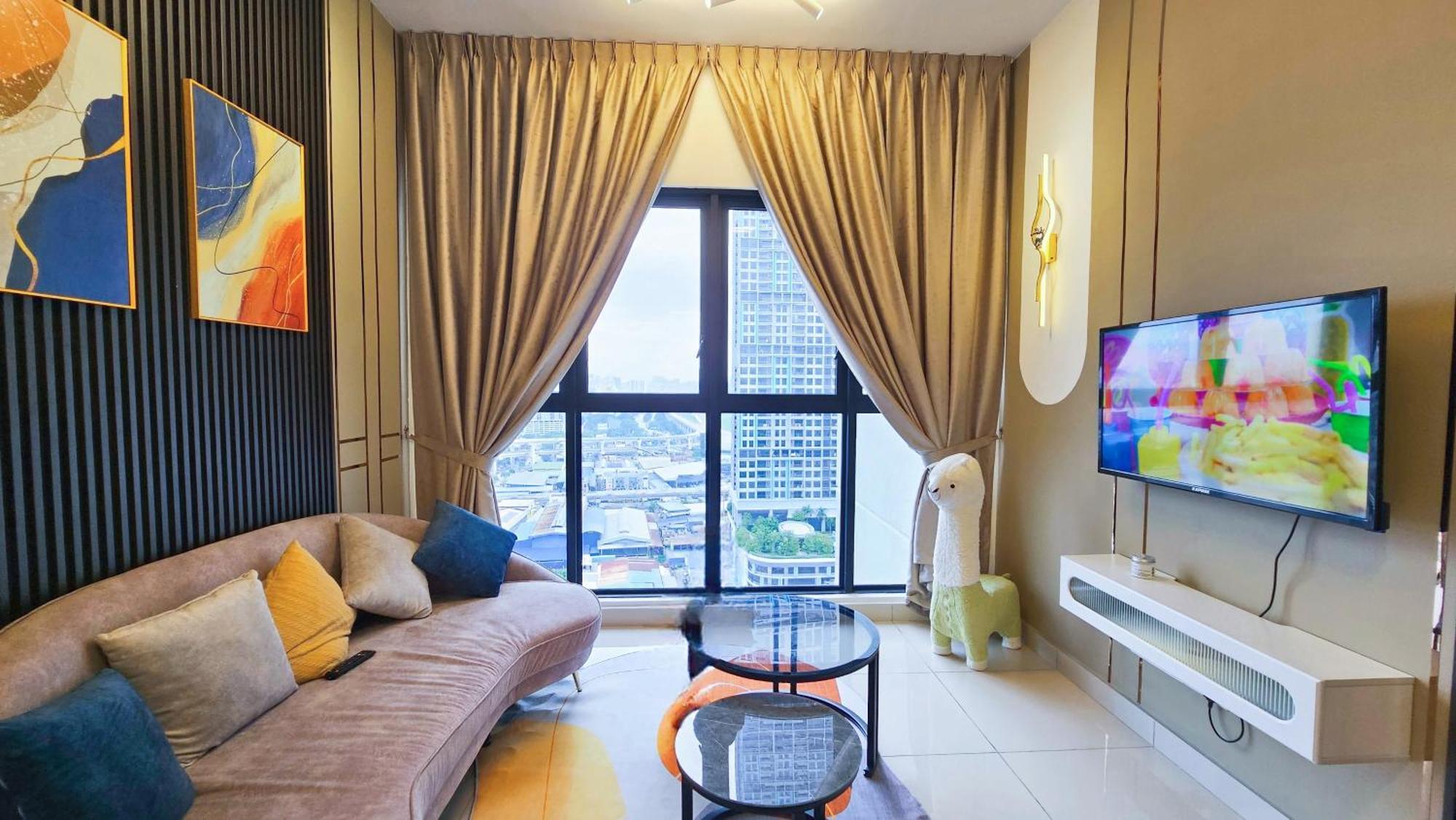 Kid Fun Trion 2 Kl 5pax Free Shutter Bus To Mrt Lrt Pangsapuri Kuala Lumpur